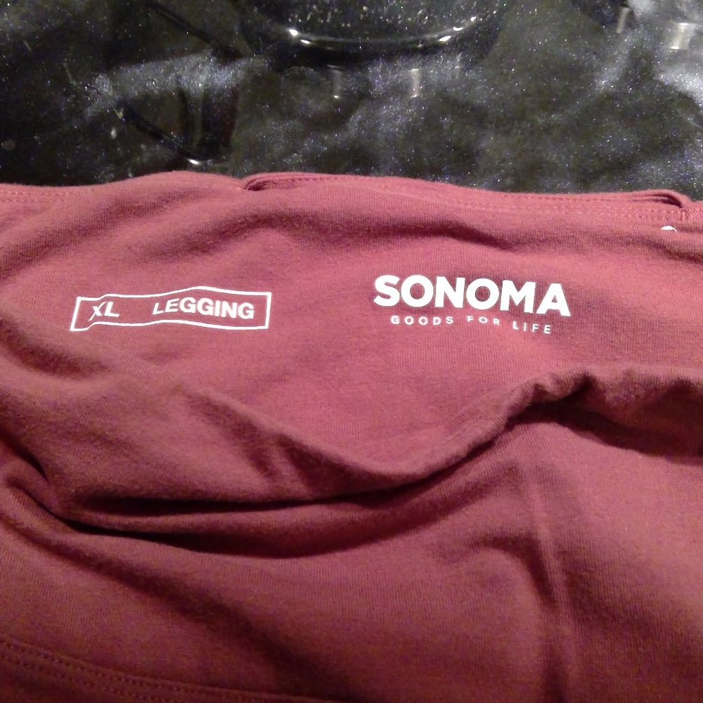 2 pairs XL Sonoma leggings with waist pocket